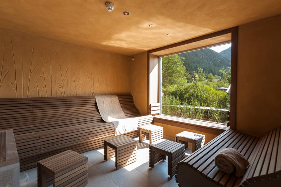 Sauna mit Seeblick Strandhotel am Weissensee